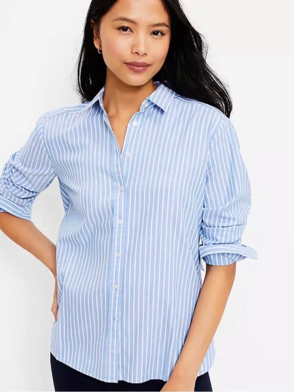 LOFT Women's Blue and White Vertical Stripe Button-Up Shirt